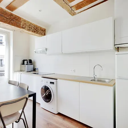 Charming - 1br-4p - Close To Bastille Apartment